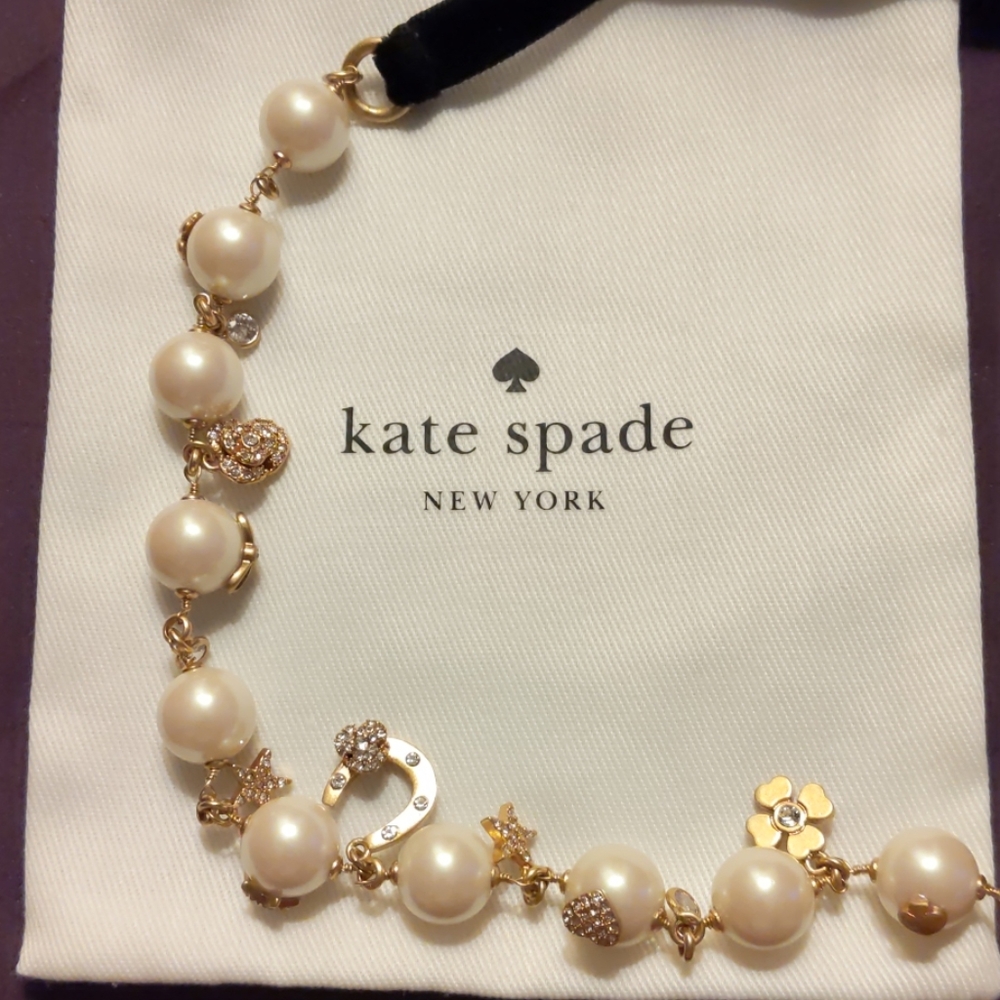 NWT Kate Spade Grandma's Closet necklace w/ bag